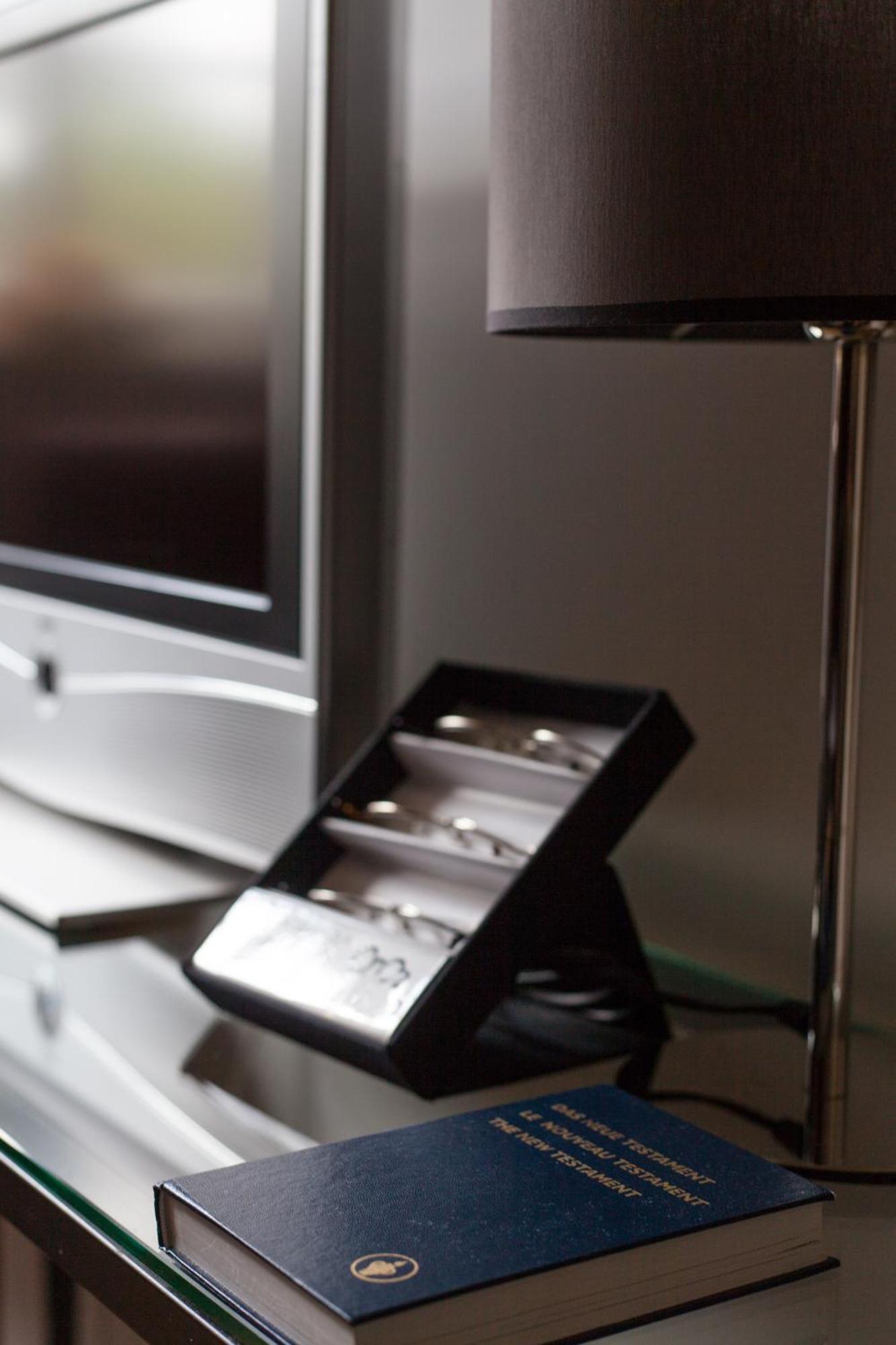 Hotel Zur Linde Dein Self Check In Михендорф Экстерьер фото